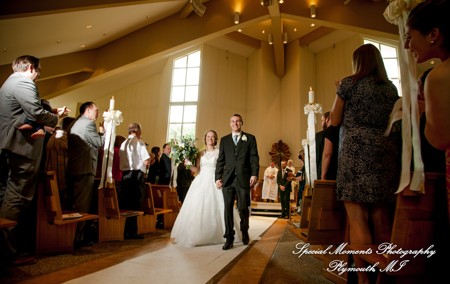 Emily & Scott at Prince Of Peace Lutheran Church Portage MI wedding photography