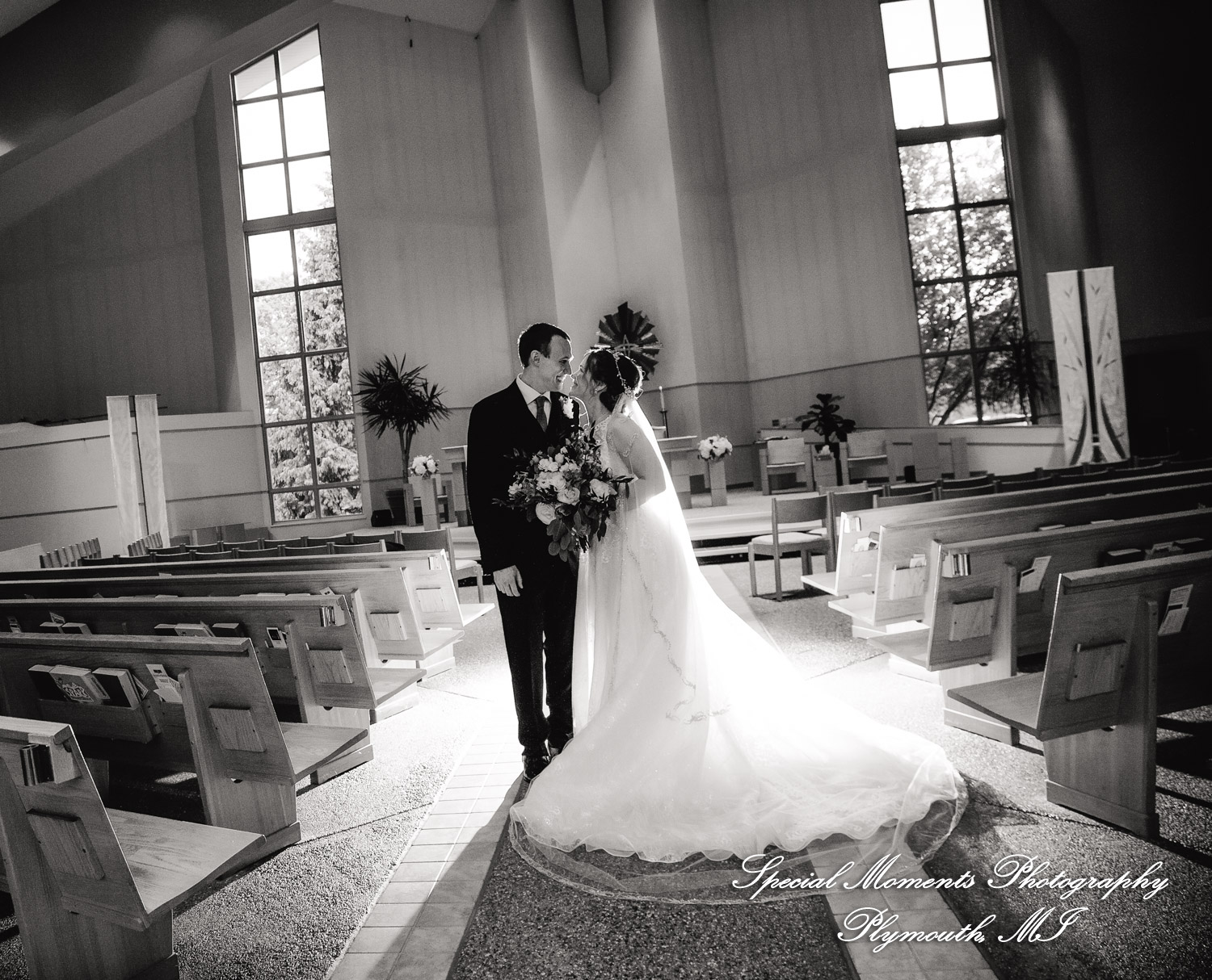 Emily & Scott at Prince Of Peace Lutheran Church Portage MI wedding photography
