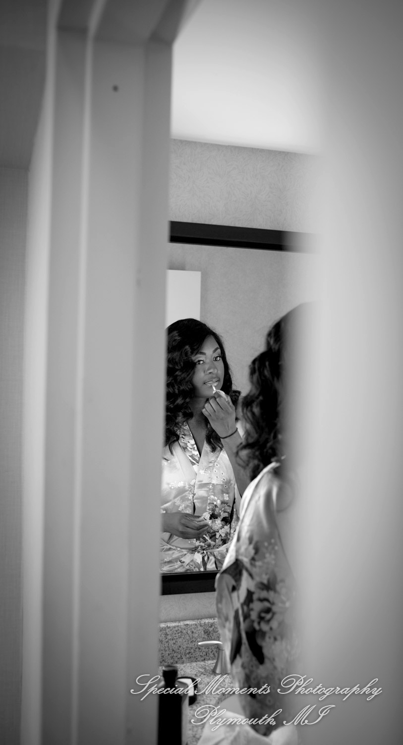 Maria & Dominique at Bentley Banquet Conference Center Wyandotte MI wedding photography