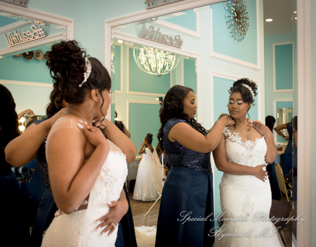 Maria & Dominique at Bentley Banquet Conference Center Wyandotte MI wedding photography