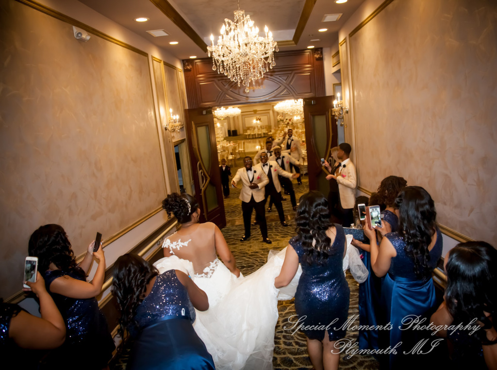 Maria & Dominique at Bentley Banquet Conference Center Wyandotte MI wedding photography