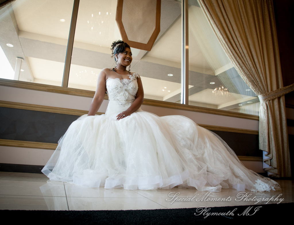 Maria & Dominique at Bentley Banquet Conference Center Wyandotte MI wedding photography