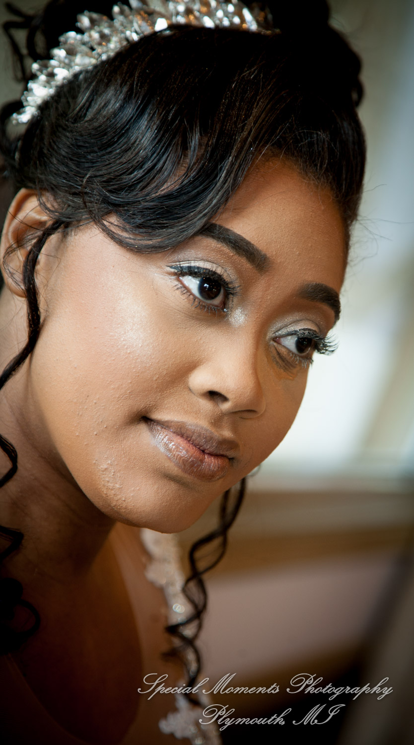 Maria & Dominique at Greater Life Apostolic Church Detroit MI wedding photography