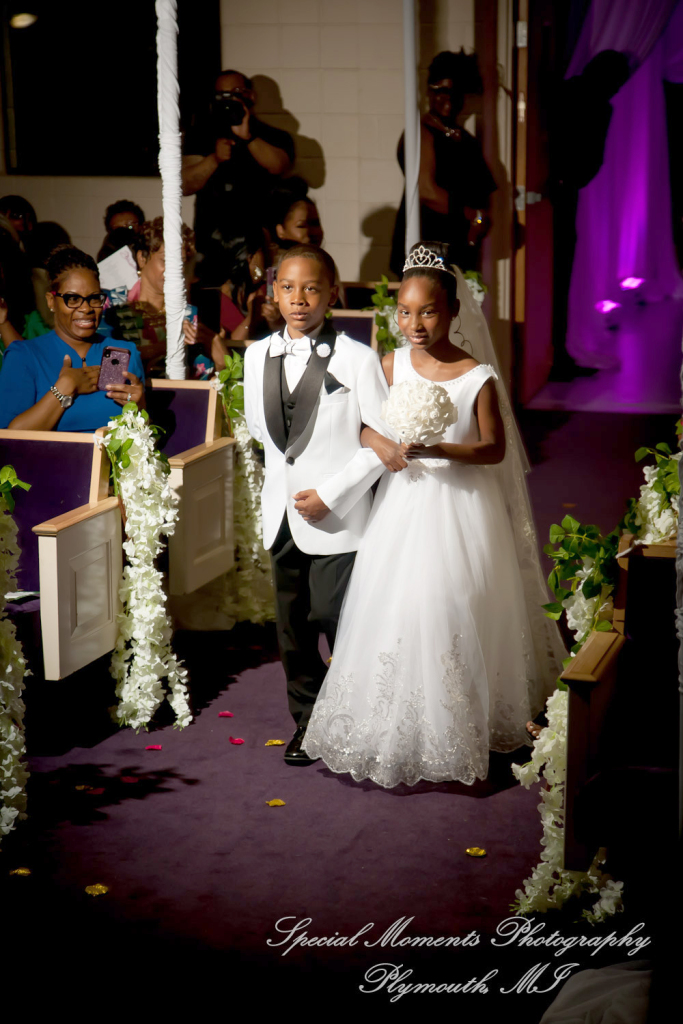 Maria & Dominique at Greater Life Apostolic Church Detroit MI wedding photography