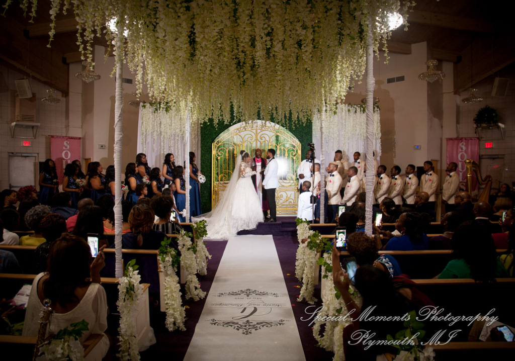 Maria & Dominique at Greater Life Apostolic Church Detroit MI wedding photography