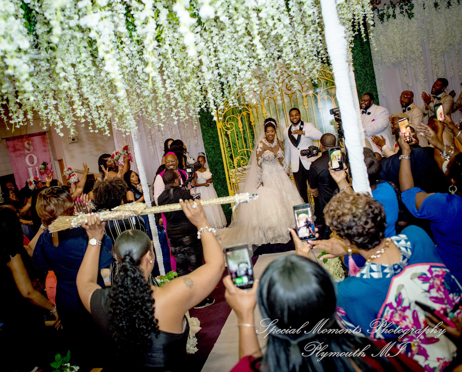 Maria & Dominique at Greater Life Apostolic Church Detroit MI wedding photography