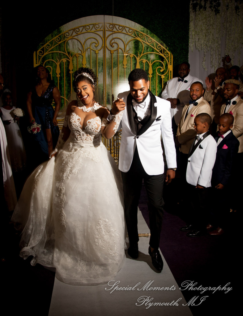 Maria & Dominique at Greater Life Apostolic Church Detroit MI wedding photography