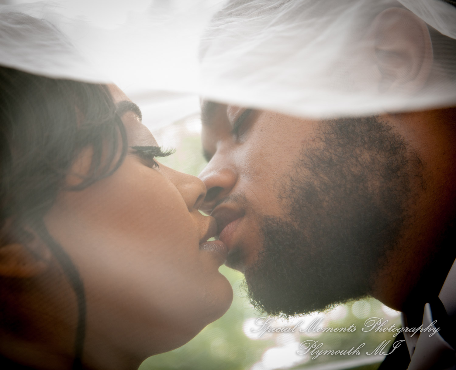 Maria & Dominique at Bentley Banquet Conference Center Wyandotte MI wedding photography