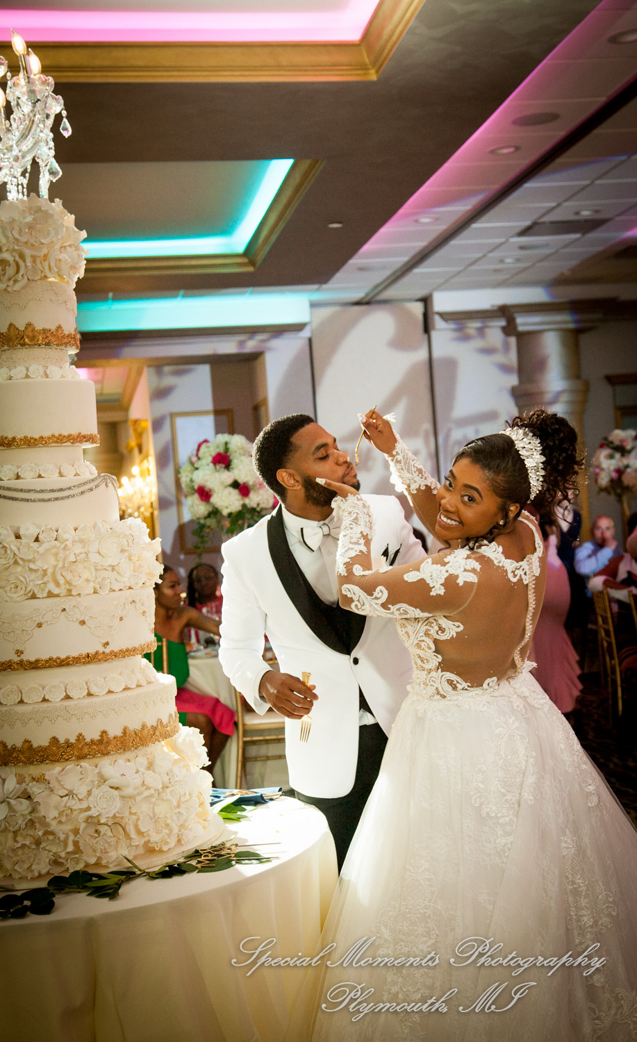 Maria & Dominique at Bentley Banquet Conference Center Wyandotte MI wedding photography