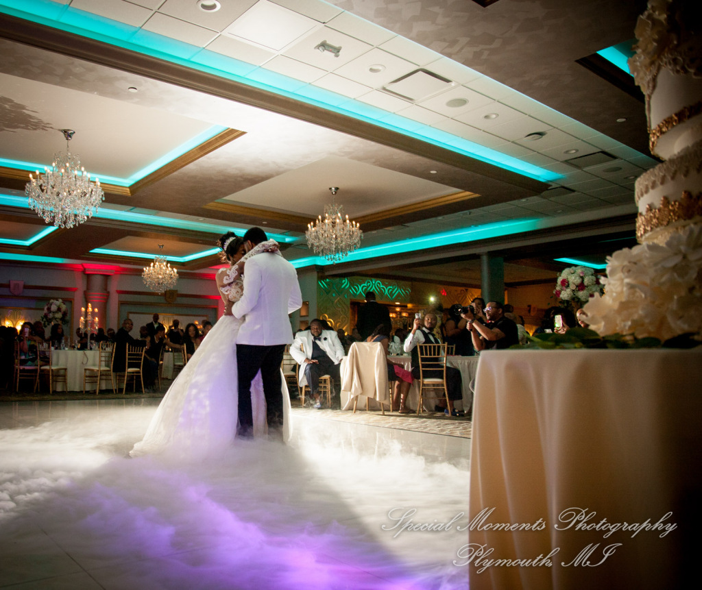 Maria & Dominique at Bentley Banquet Conference Center Wyandotte MI wedding photography