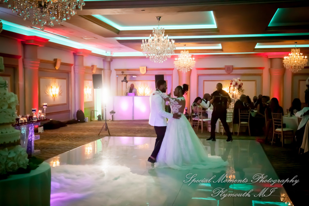 Maria & Dominique at Bentley Banquet Conference Center Wyandotte MI wedding photography