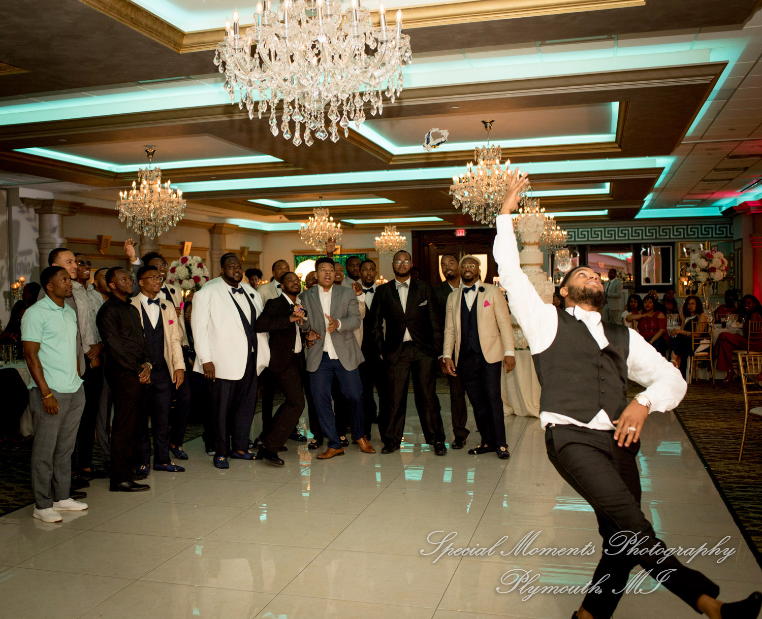 Maria & Dominique at Bentley Banquet Conference Center Wyandotte MI wedding photography