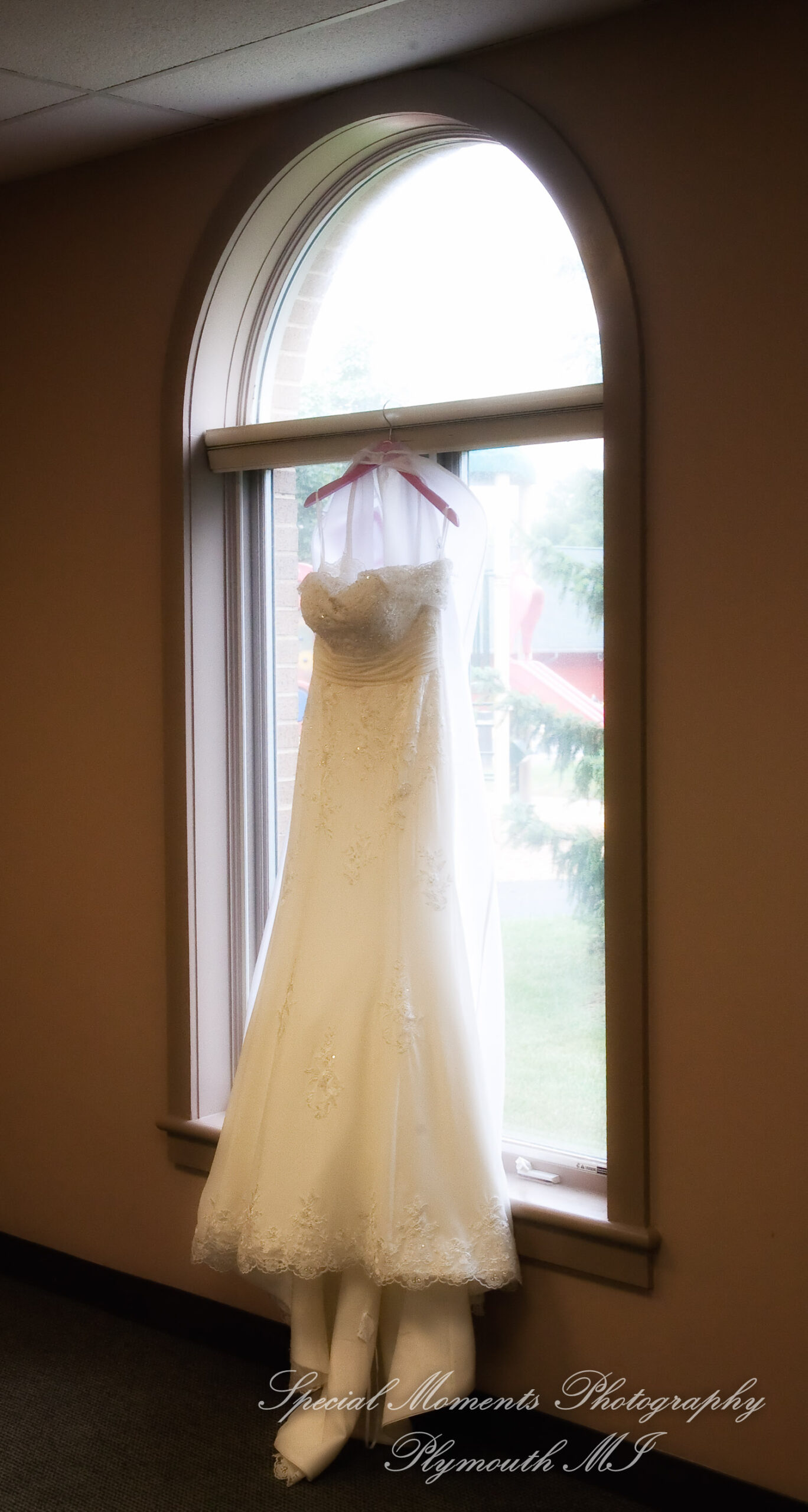 Molly & Daniel at Christ The King Catholic Ann Arbor MI wedding photography
