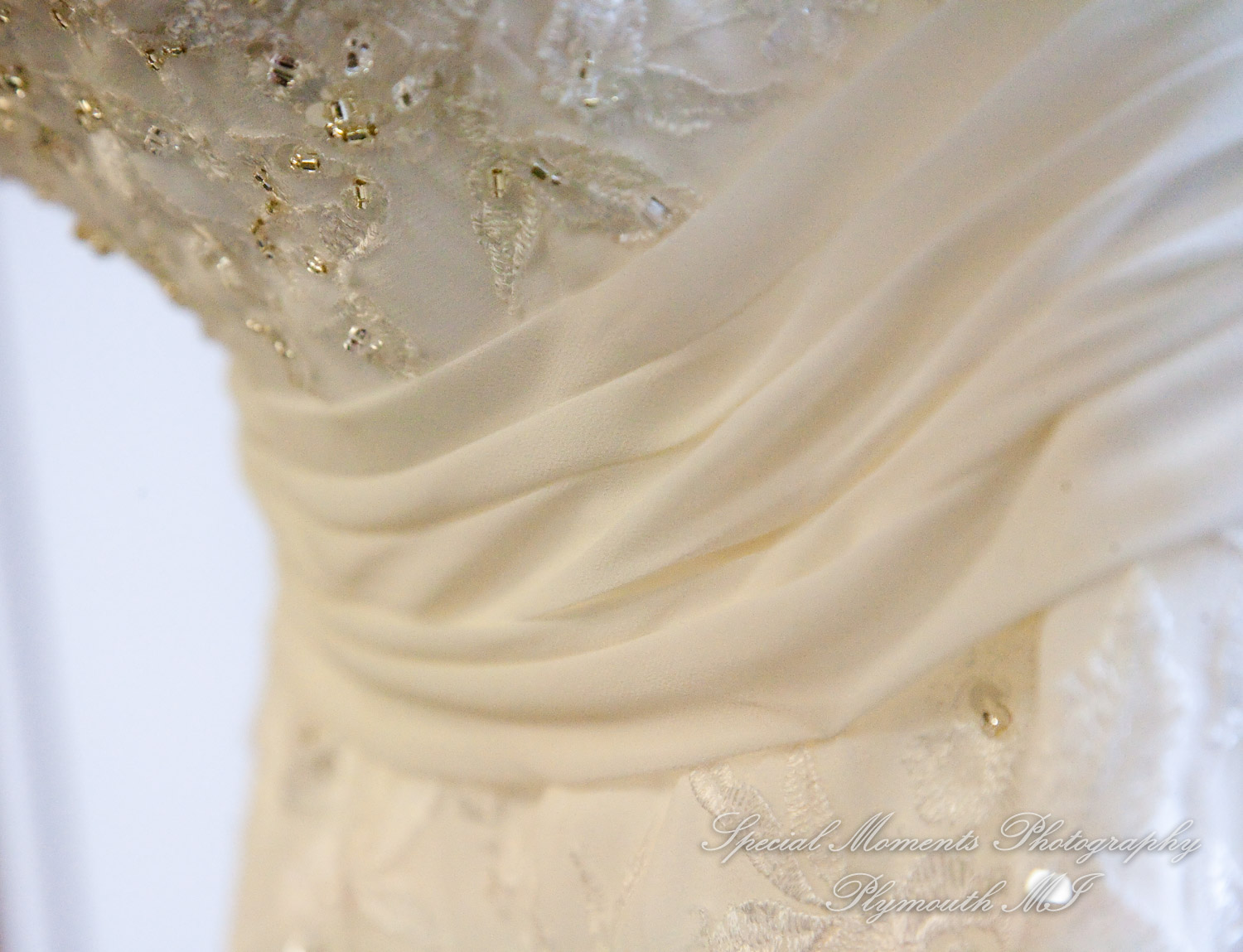 Molly & Daniel at Christ The King Catholic Ann Arbor MI wedding photography