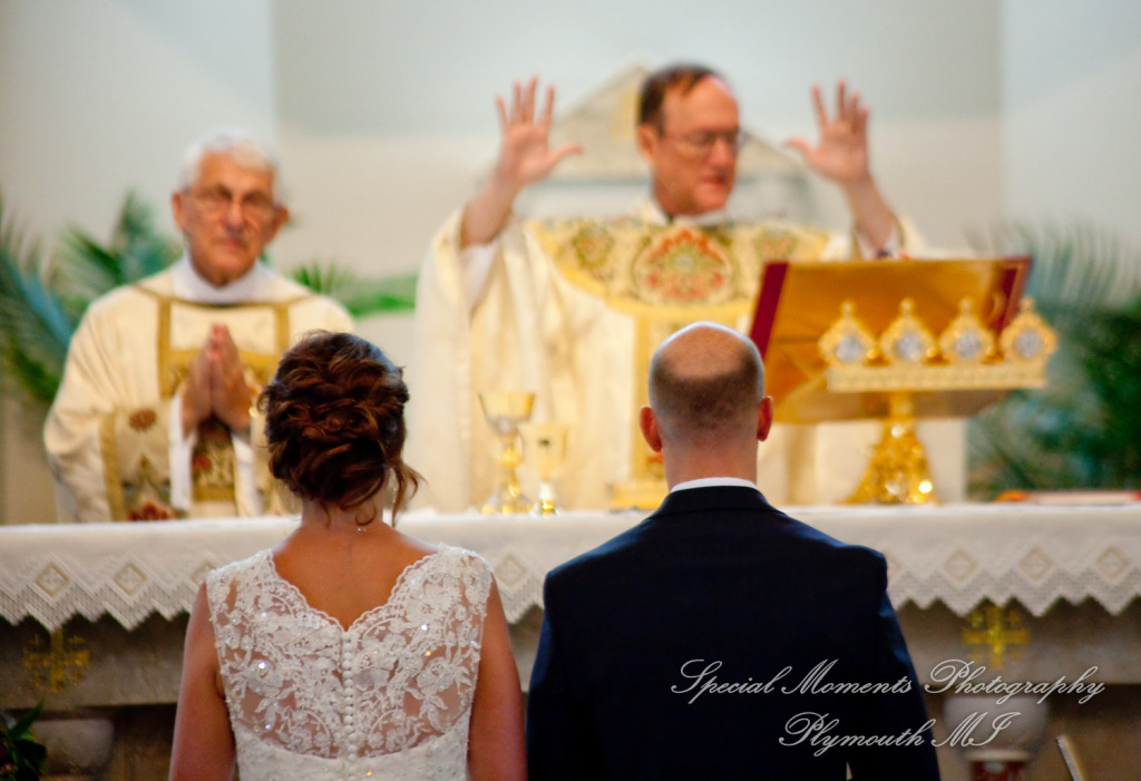 Molly & Daniel at Christ The King Catholic Ann Arbor MI wedding photography