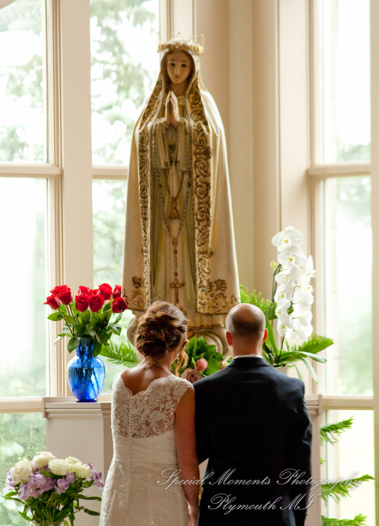 Molly & Daniel at Christ The King Catholic Ann Arbor MI wedding photography