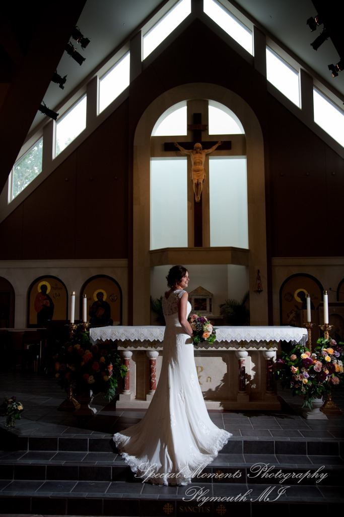 Molly & Daniel at Christ The King Catholic Ann Arbor MI wedding photography