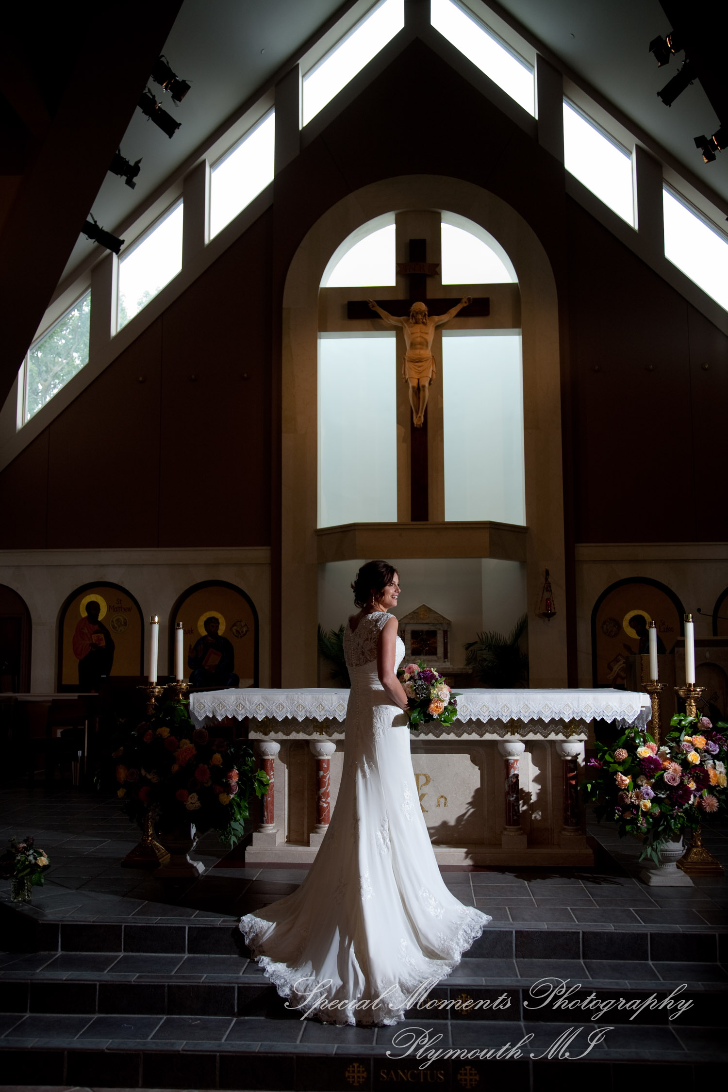 Molly & Daniel at Christ The King Catholic Ann Arbor MI wedding photography