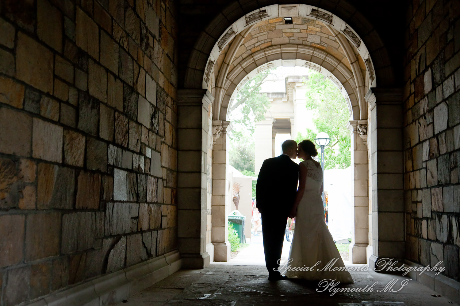 Molly & Daniel at Polo Fields Golf & Country Club Ann Arbor MI wedding photography