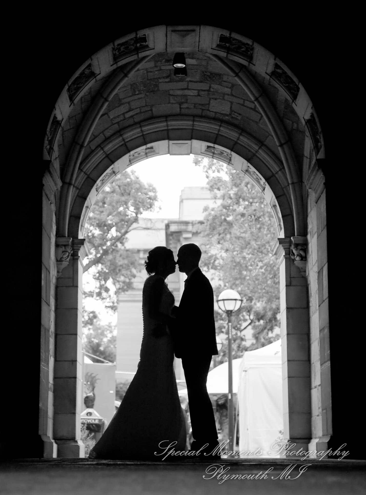 Molly & Daniel at Polo Fields Golf & Country Club Ann Arbor MI wedding photography