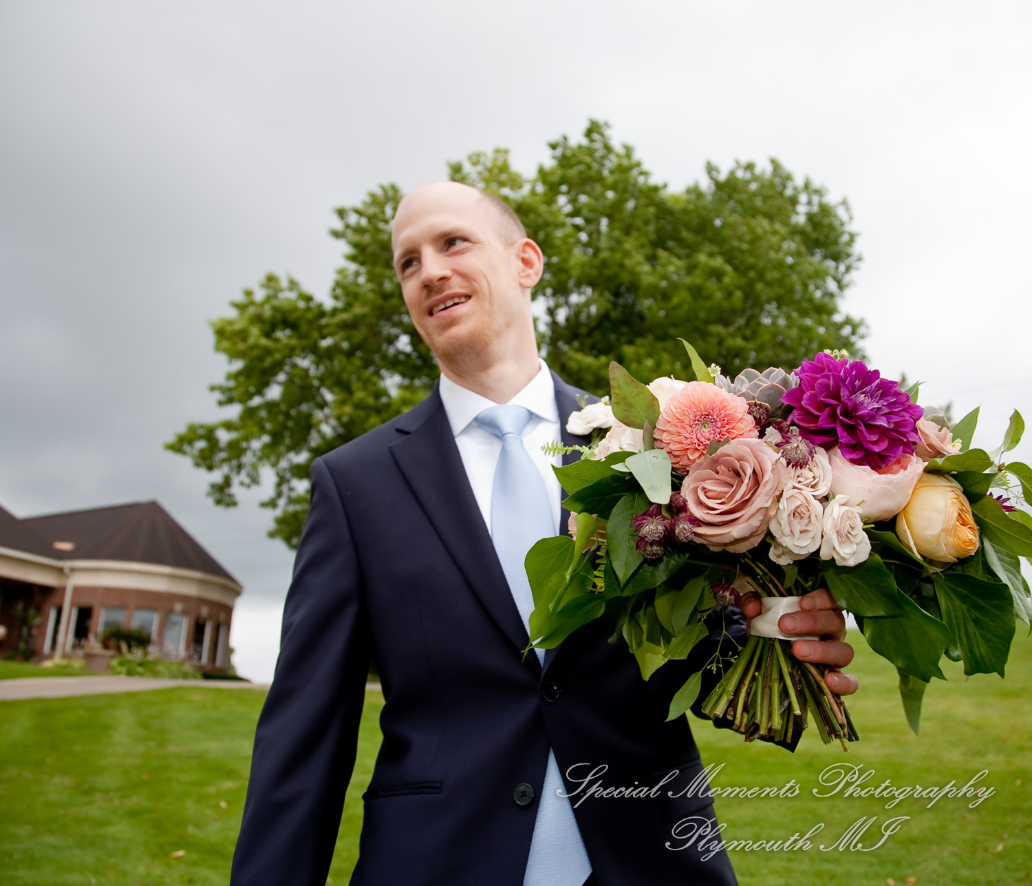 Molly & Daniel at Polo Fields Golf & Country Club Ann Arbor MI wedding photography