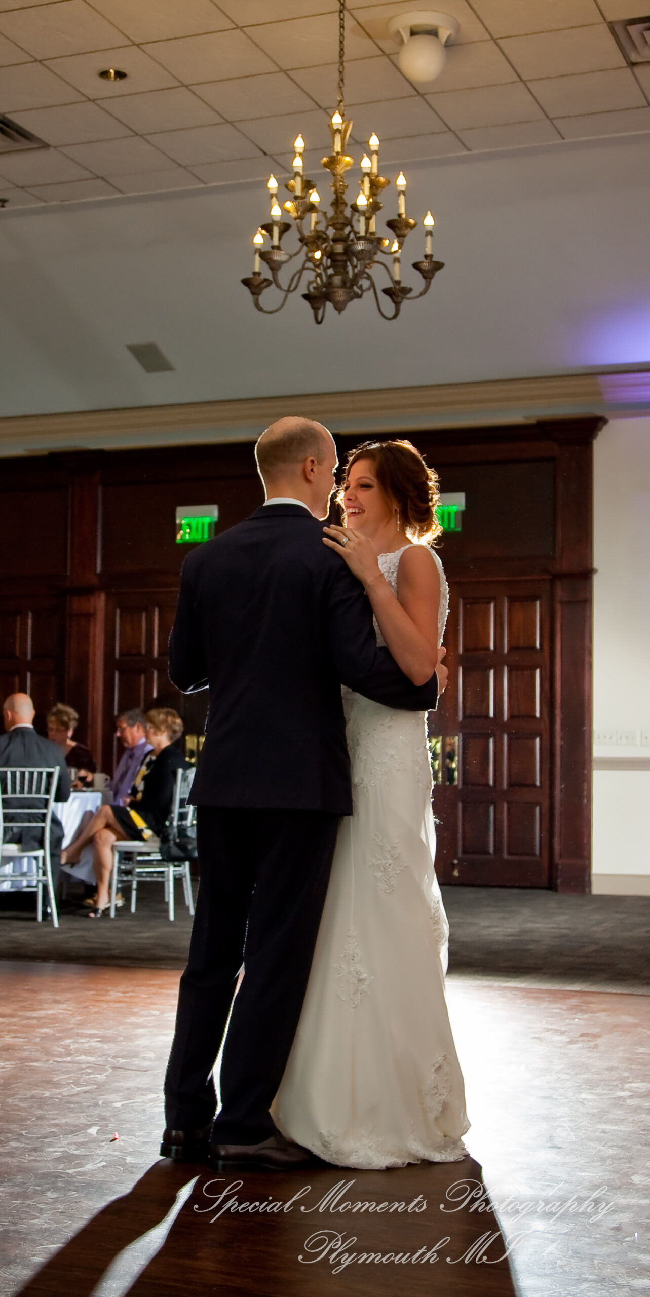 Molly & Daniel at Polo Fields Golf & Country Club Ann Arbor MI wedding photography
