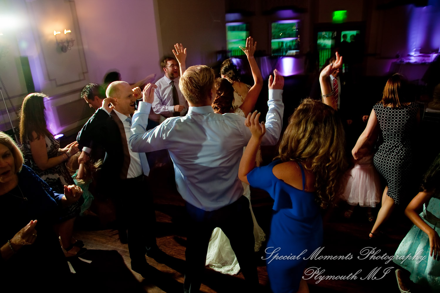 Molly & Daniel at Polo Fields Golf & Country Club Ann Arbor MI wedding photography