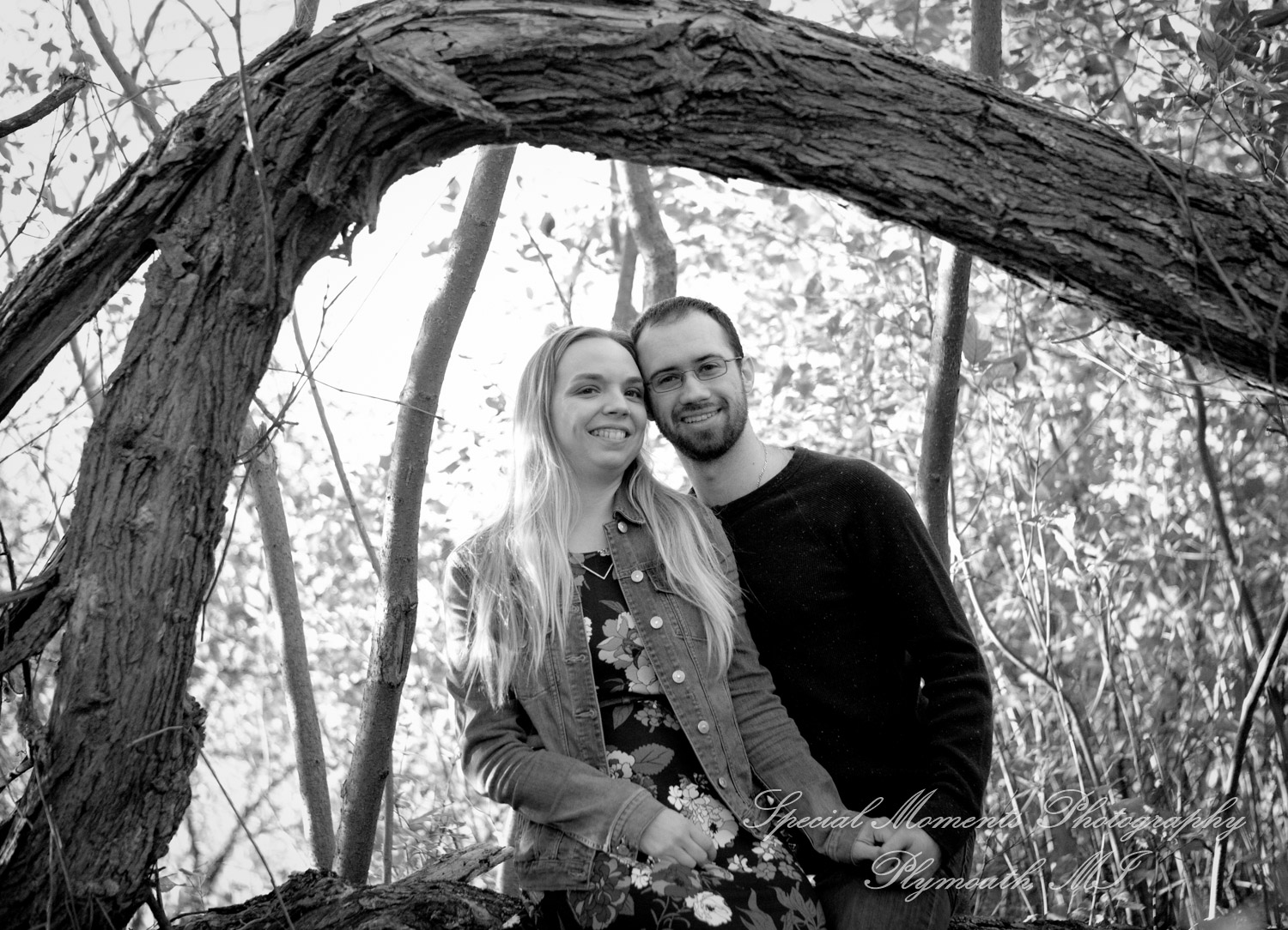 Elizabeth & Joe at Robert Long Park Commerce Twp. MI engagement photography