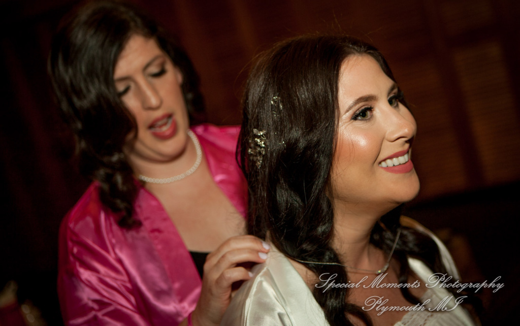 Emily & Christopher at Bay Pointe Golf Club West Bloomfield MI wedding photography