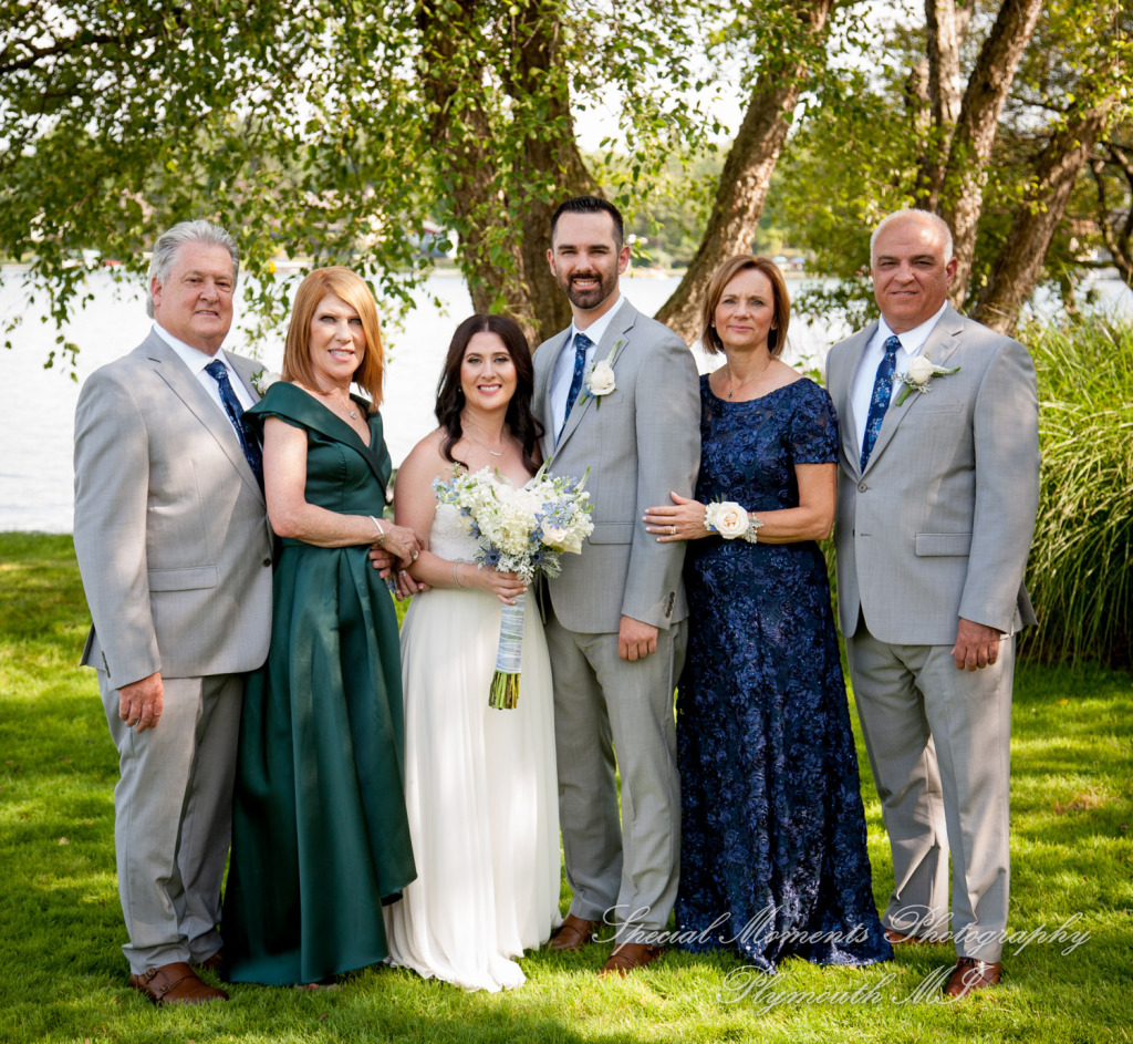 Emily & Christopher at Bay Pointe Golf Club West Bloomfield MI wedding photography