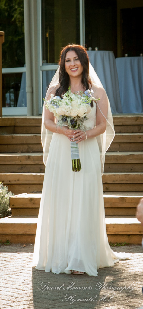 Emily & Christopher at Bay Pointe Golf Club West Bloomfield MI wedding photography