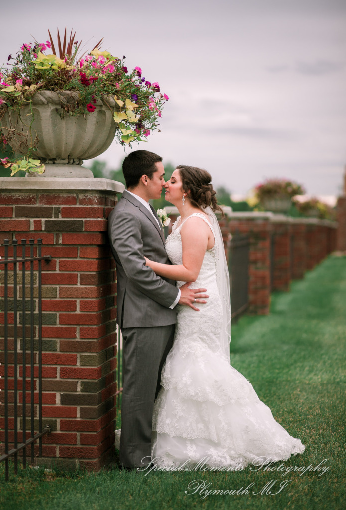 Stefanie & David at Larsa Palace Banquet Facility Warren MI wedding photography