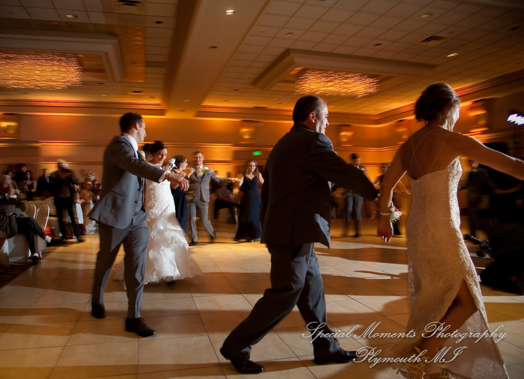 Stefanie & David at Larsa Palace Banquet Facility Warren MI wedding photography