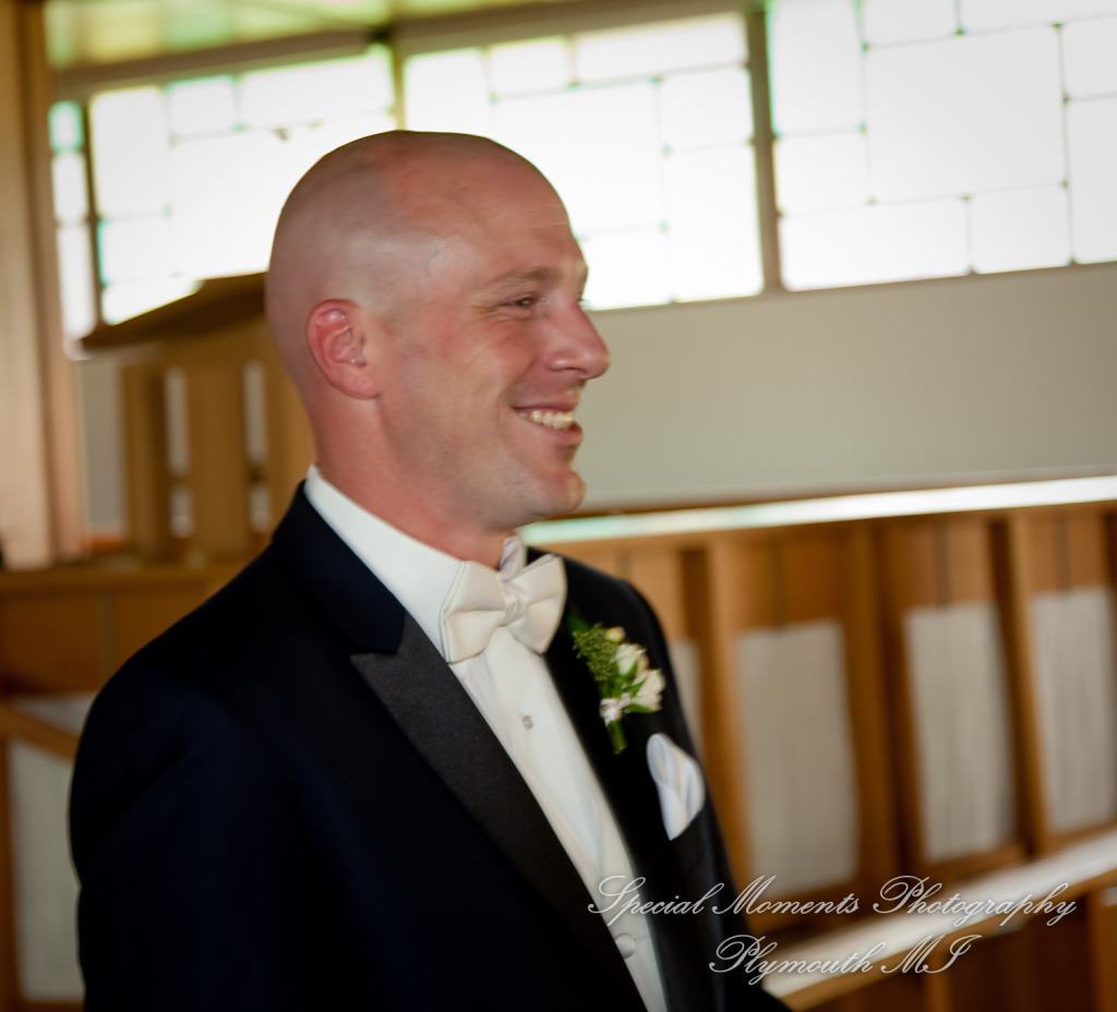 Kristine & Jeff at Newburg United Methodist Livonia MI wedding photography