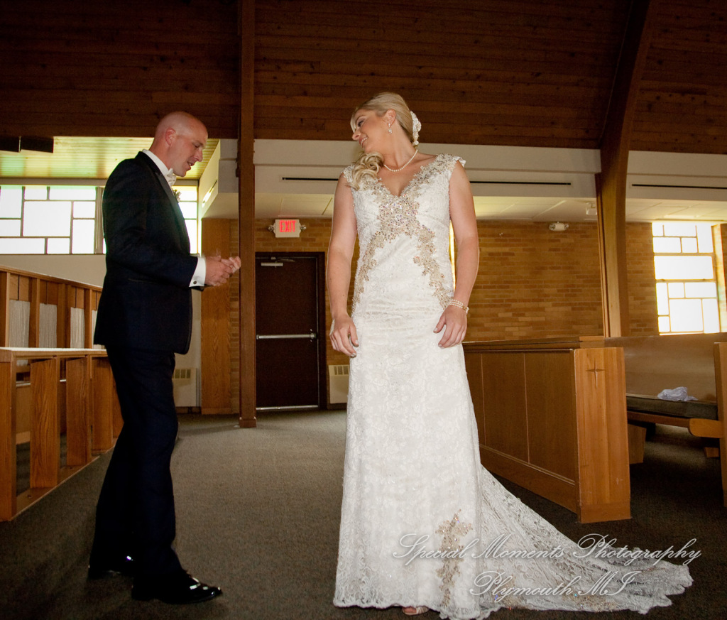 Kristine & Jeff at Newburg United Methodist Livonia MI wedding photography