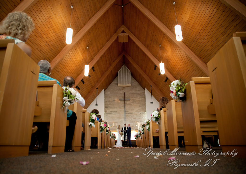 Kristine & Jeff at Newburg United Methodist Livonia MI wedding photography
