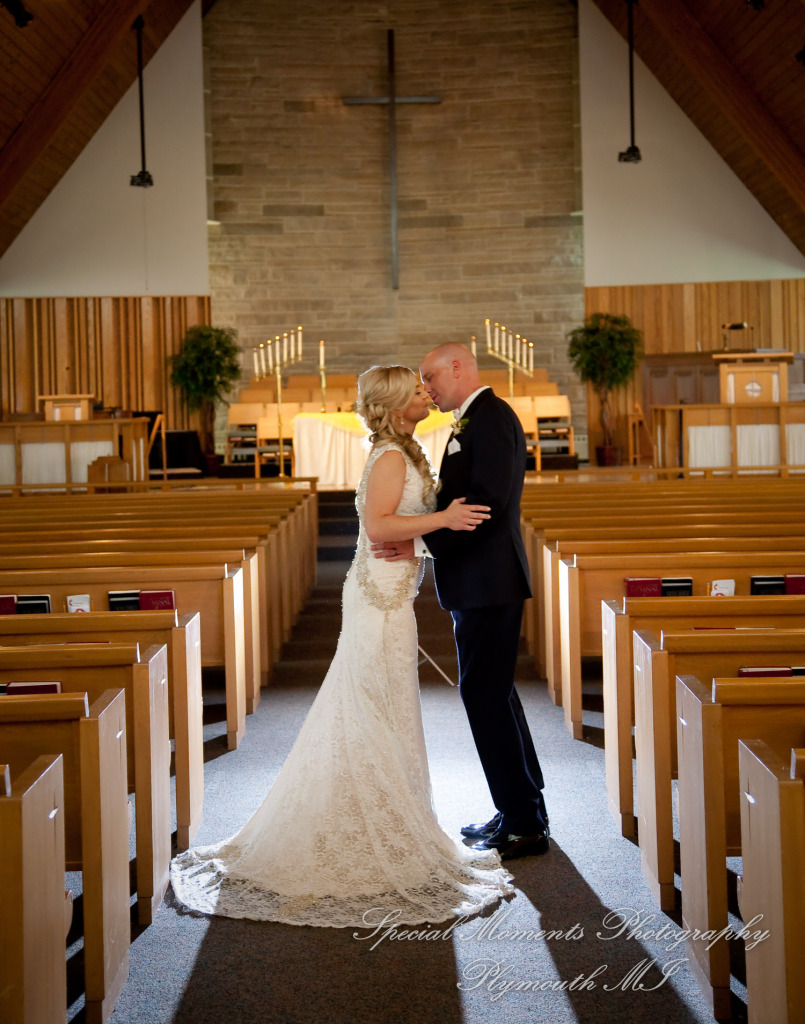 Kristine & Jeff at Newburg United Methodist Livonia MI wedding photography