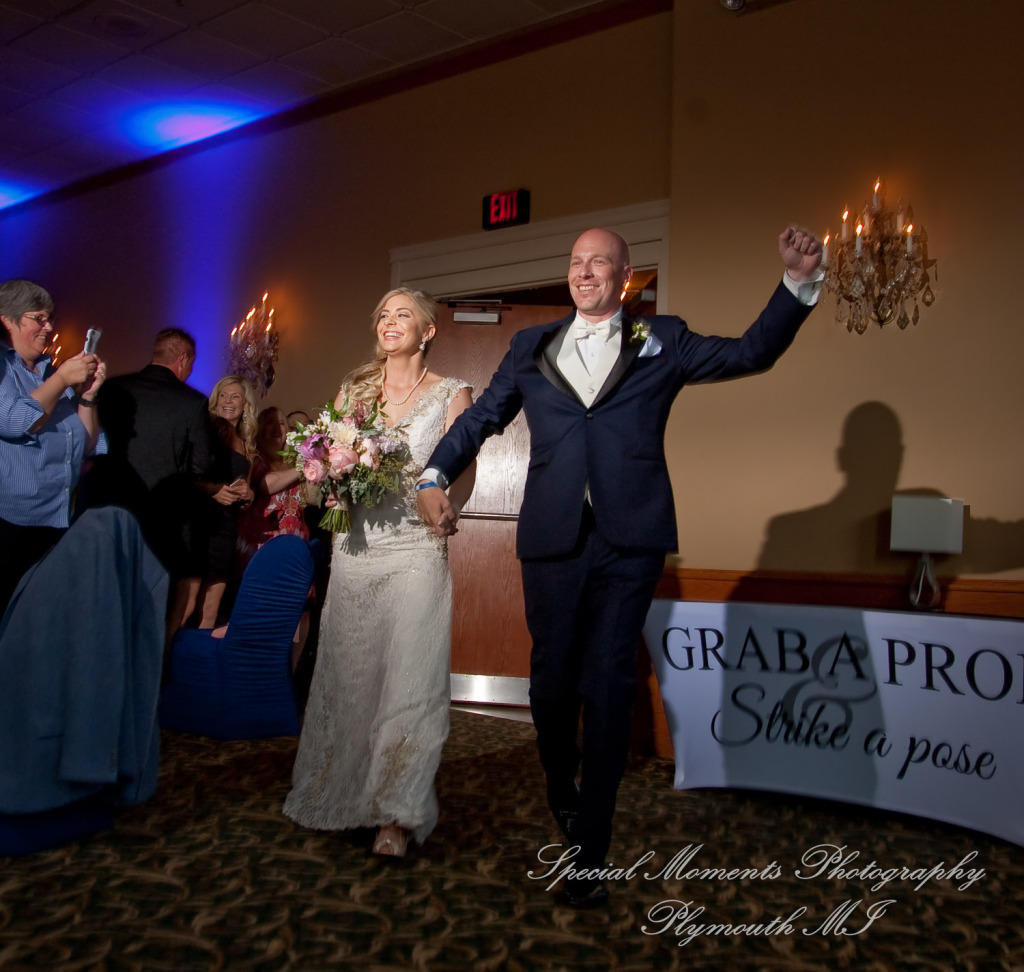 Kristine & Jeff at Italian American Club Livonia MI wedding photography