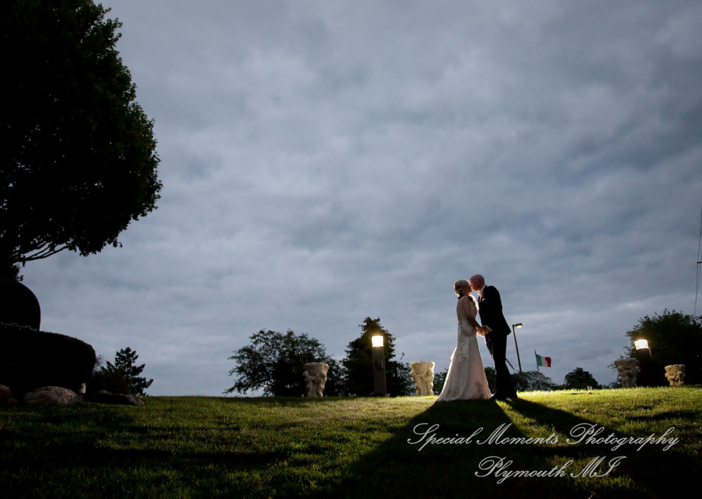 Kristine & Jeff at Italian American Club Livonia MI wedding photography