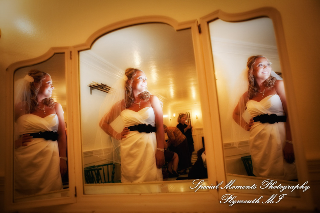 Sarah & Justin at Martha-Mary Chapel Dearborn MI wedding photography