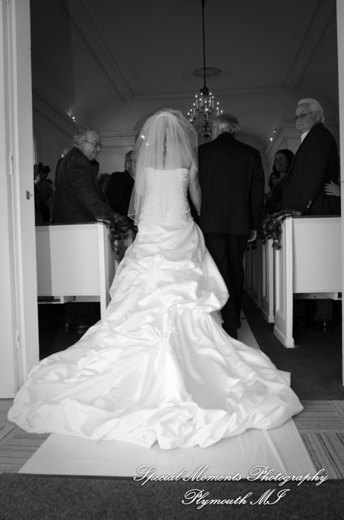 Sarah & Justin at Martha-Mary Chapel Dearborn MI wedding photography