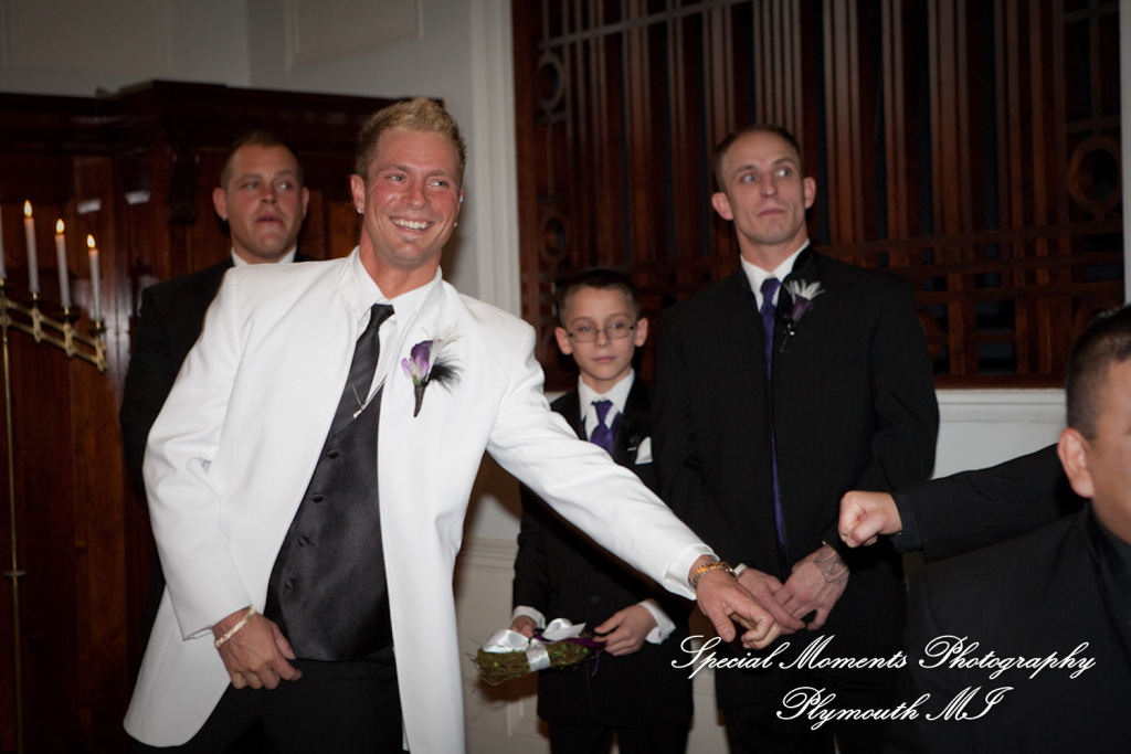 Sarah & Justin at Martha-Mary Chapel Dearborn MI wedding photography