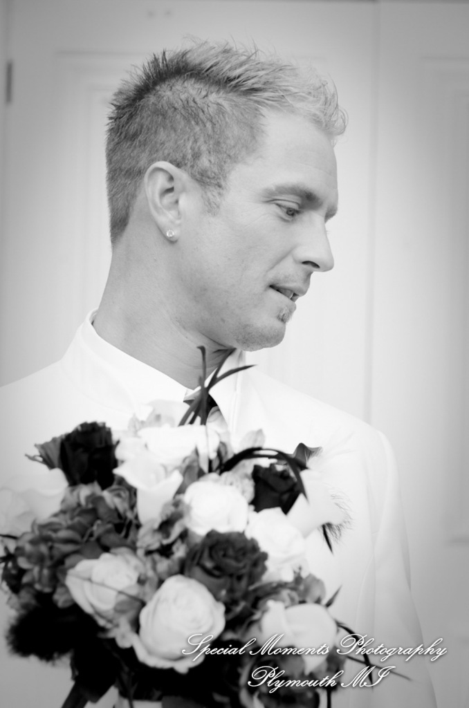 Sarah & Justin at Martha-Mary Chapel Dearborn MI wedding photography