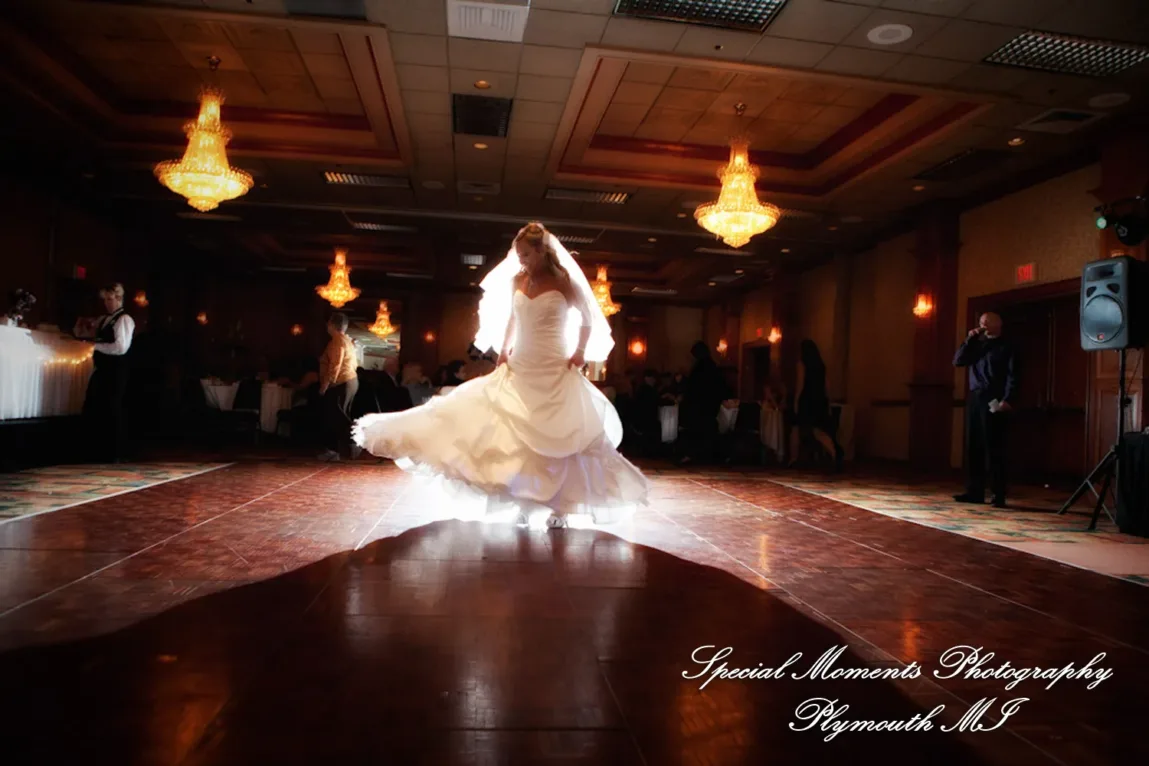 Wyndham Garden Southgate MI wedding photograph