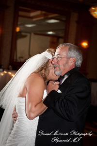 Sarah & Justin at Holiday Inn Express & Suites Southgate MI wedding photography