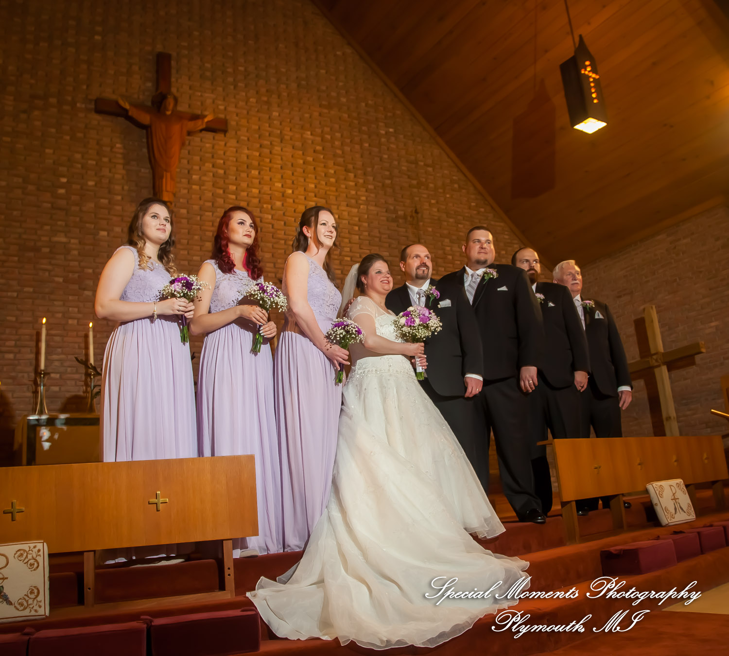 Sarah & John at St. Stephens Episcopal Wyandotte MI wedding photograph
