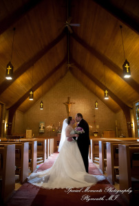 Sarah & John at St. Stephens Episcopal Wyandotte MI wedding photograph