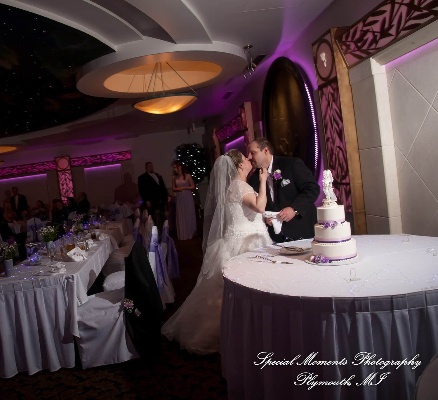 Sarah & John at Arnaldo's Banquet Center Riverview MI wedding photograph