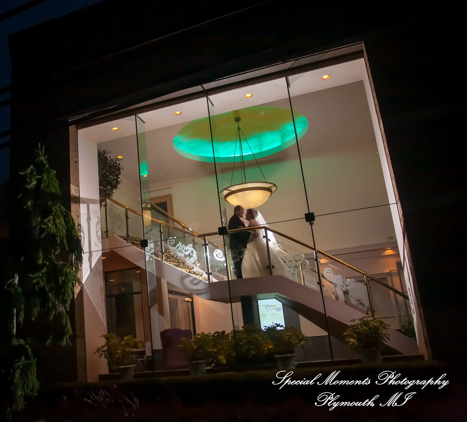 Sarah & John at Arnaldo's Banquet Center Riverview MI wedding photograph