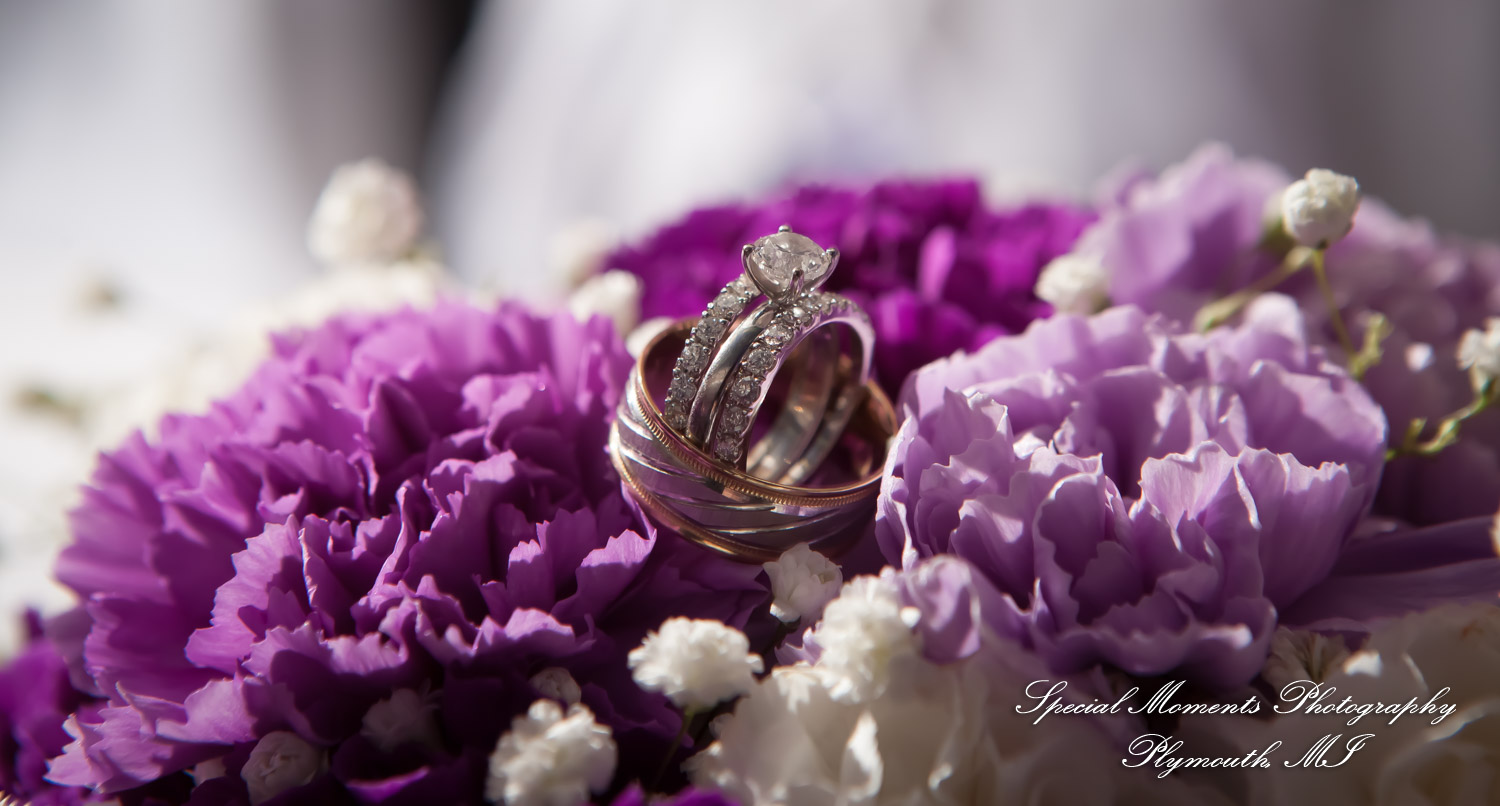 Sarah & John at Arnaldo's Banquet Center Riverview MI wedding photograph